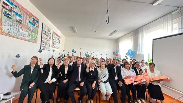 ҰСТАЗДАР МЕРЕКЕСІ МЕН ЕҢБЕК КҮНІНЕ АРНАЛҒАН ШАРА