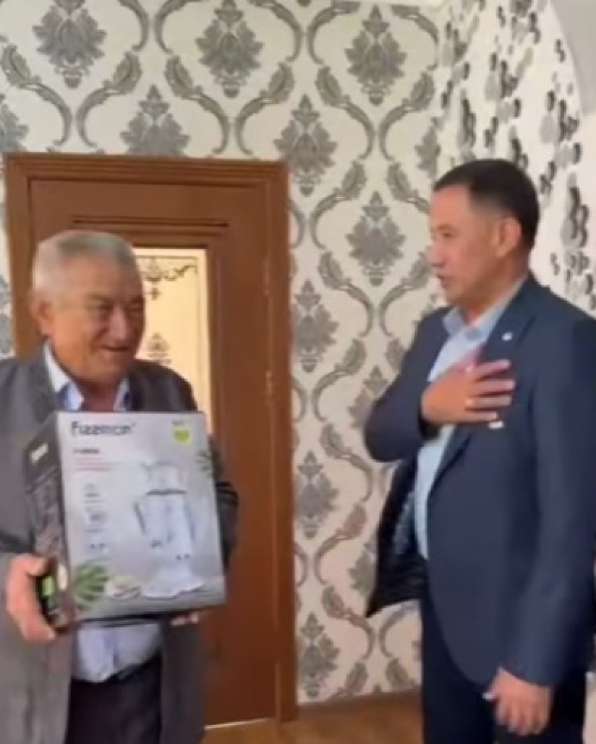 ҰСТАЗҒА ҚҰРМЕТ – ҰРПАҚҚА ӨНЕГЕ
