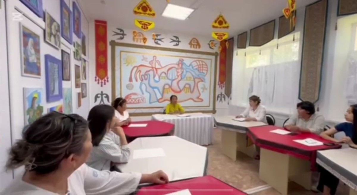 Еңбекші әйелдер комиссиясының отырысы