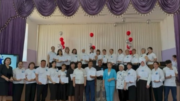 ТЕМІР АУДАНЫНДА КІШІ ҚЫЗМЕТКЕРЛЕРГЕ ҚҰРМЕТ КӨРСЕТІЛДІ
