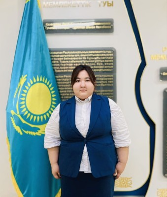 БІЛІКТІ ДЕ ІСКЕР ҰСТАЗ