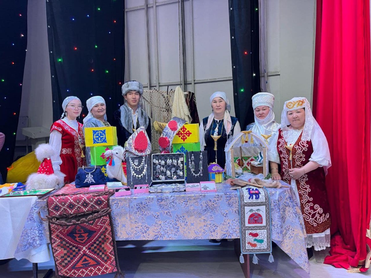 БІЛІМ ҚЫЗМЕТКЕРЛЕРІ АРАСЫНДАҒЫ ШЫҒАРМАШЫЛЫҚ БӘСЕКЕЛЕСТІК