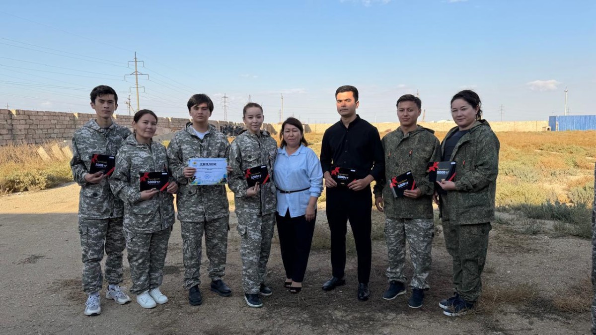 КОМАНДАЛЫҚ РУХ ПЕН ДОСТЫҚ ТОҒЫСҚАН АЛАҢ