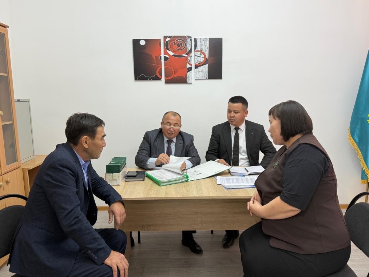 ЫРҒЫЗДАҒЫ ЕҢБЕК ҰЖЫМЫМЕН КЕЗДЕСУЛЕР